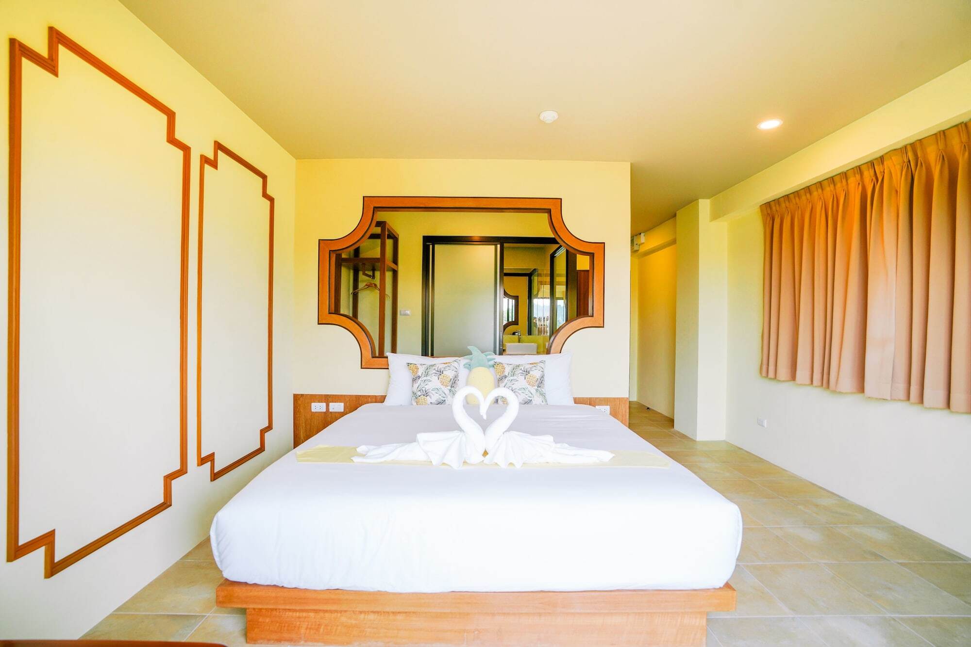 The Pineapple Hotel Krabi town Exterior foto